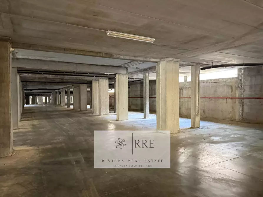 Immagine 15 di Appartamento in vendita  in Castellaro Golf Resort a Castellaro