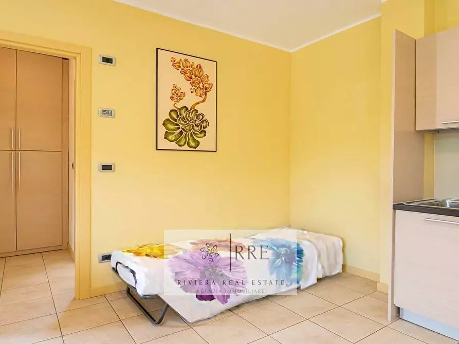 Immagine 18 di Appartamento in vendita  in Castellaro Golf Resort a Castellaro