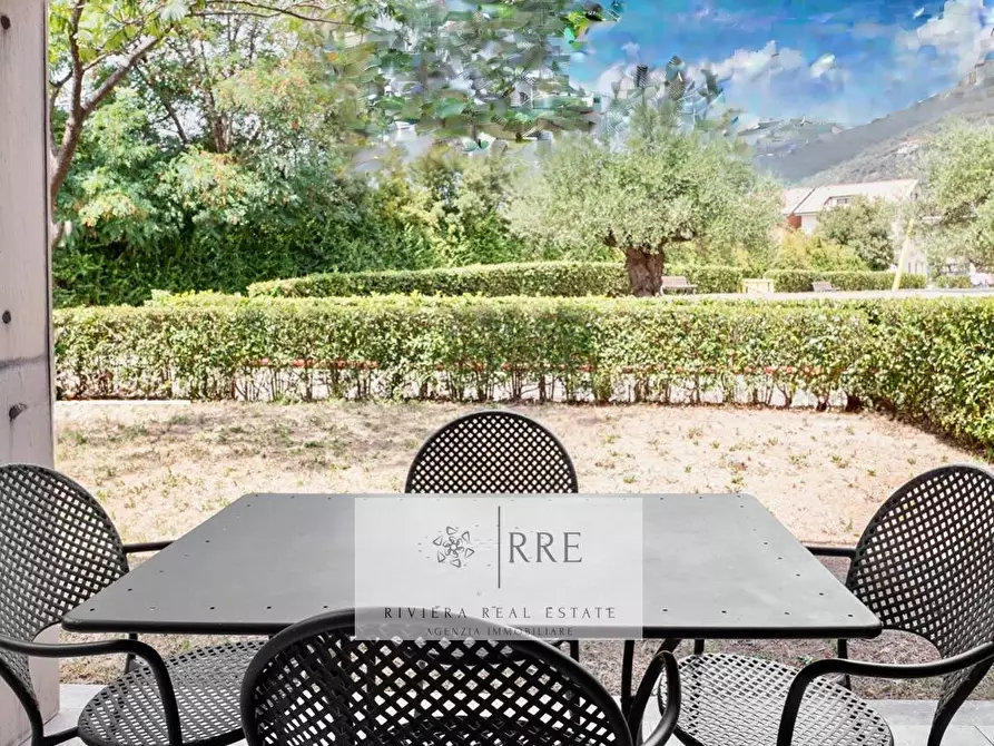 Immagine 22 di Appartamento in vendita  in Castellaro Golf Resort a Castellaro