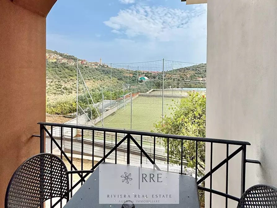 Immagine 10 di Appartamento in vendita  in Castellaro Golf Resort a Castellaro