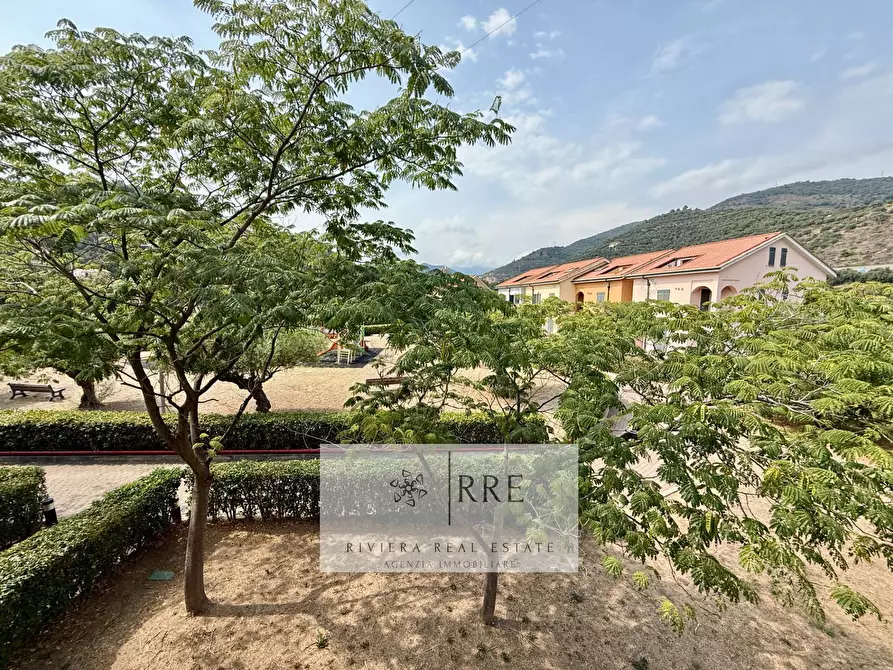 Immagine 38 di Appartamento in vendita  in Castellaro Golf Resort a Castellaro