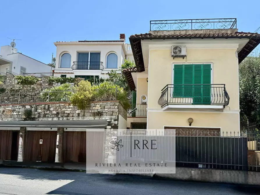 Immagine 5 di Villa in vendita  in via Sant'Elmo a Diano Arentino