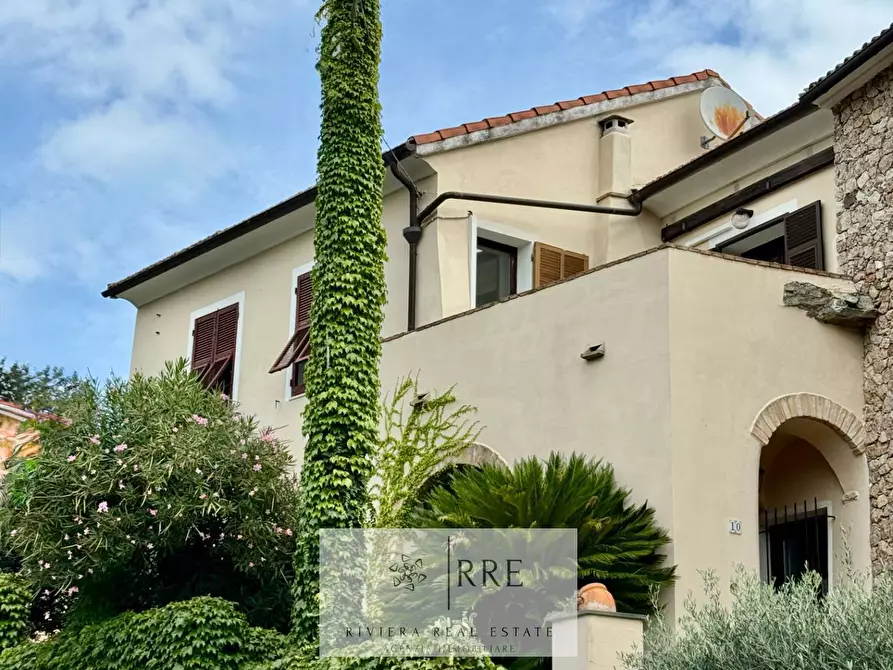 Immagine 44 di Casa indipendente in vendita  in fraz. Segno a Quiliano