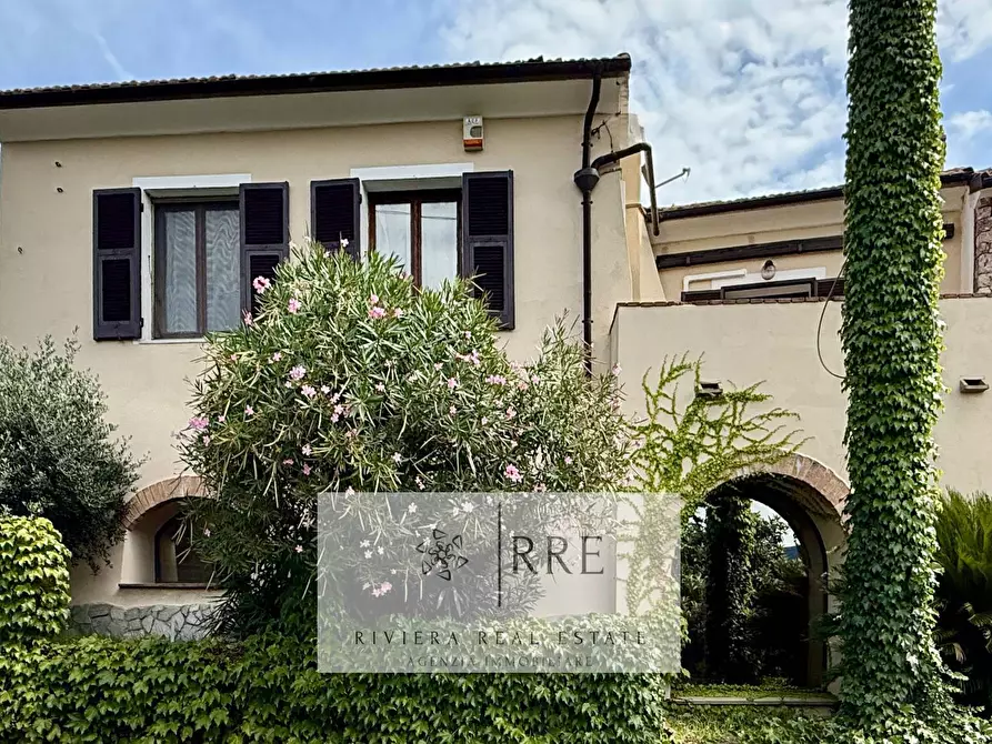 Immagine 2 di Casa indipendente in vendita  in fraz. Segno a Quiliano