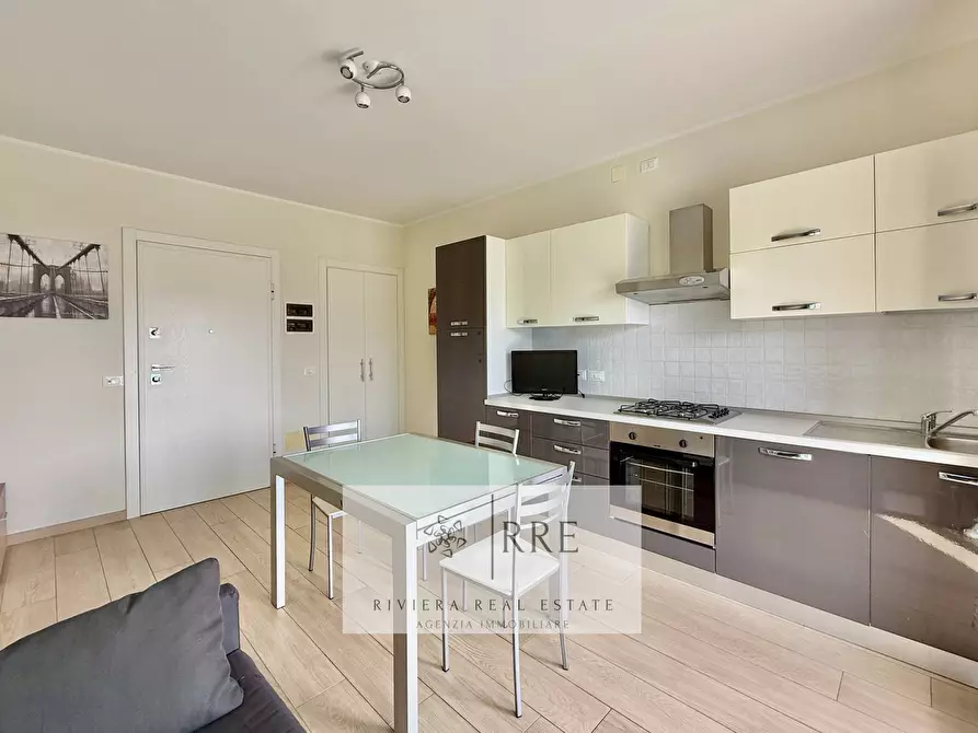 Immagine 10 di Appartamento in vendita  in Via Ugo la Malfa a Albenga