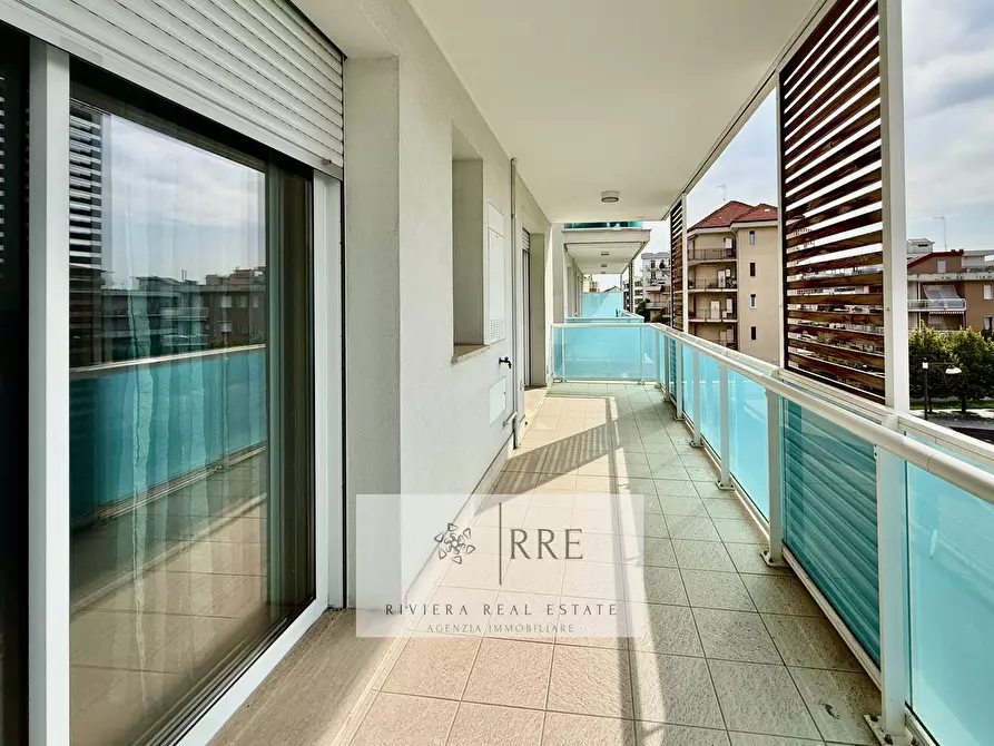 Immagine 14 di Appartamento in vendita  in Via Ugo la Malfa a Albenga