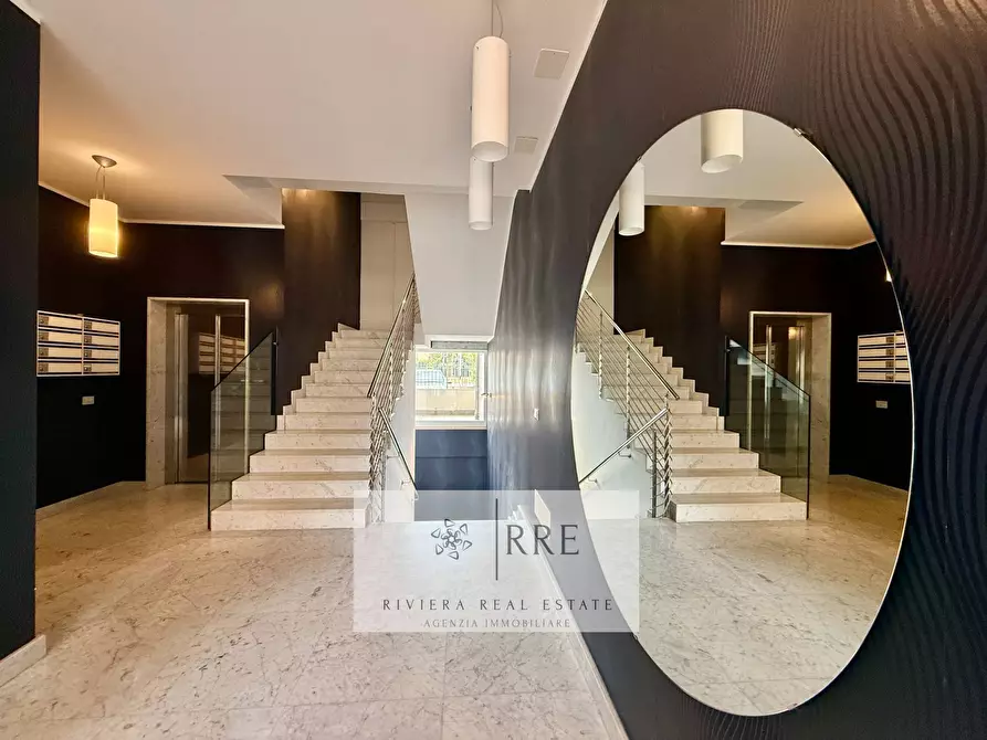 Immagine 25 di Appartamento in vendita  in Via Ugo la Malfa a Albenga