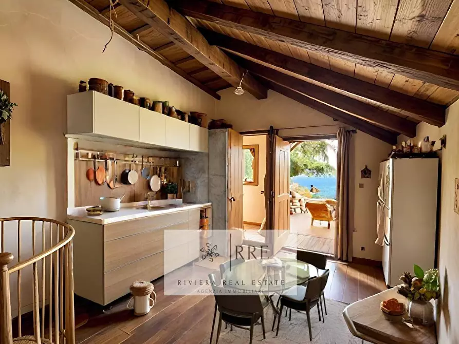 Immagine 2 di Rustico / casale in vendita  in Moglio centro storico a Alassio