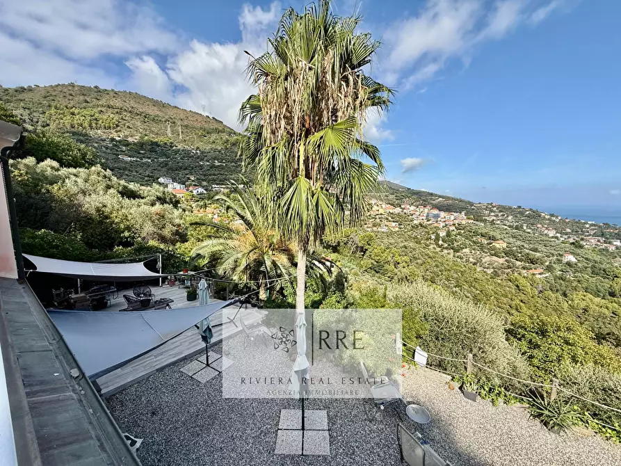 Immagine 33 di Villa in vendita  in via Costa Lupara a Alassio