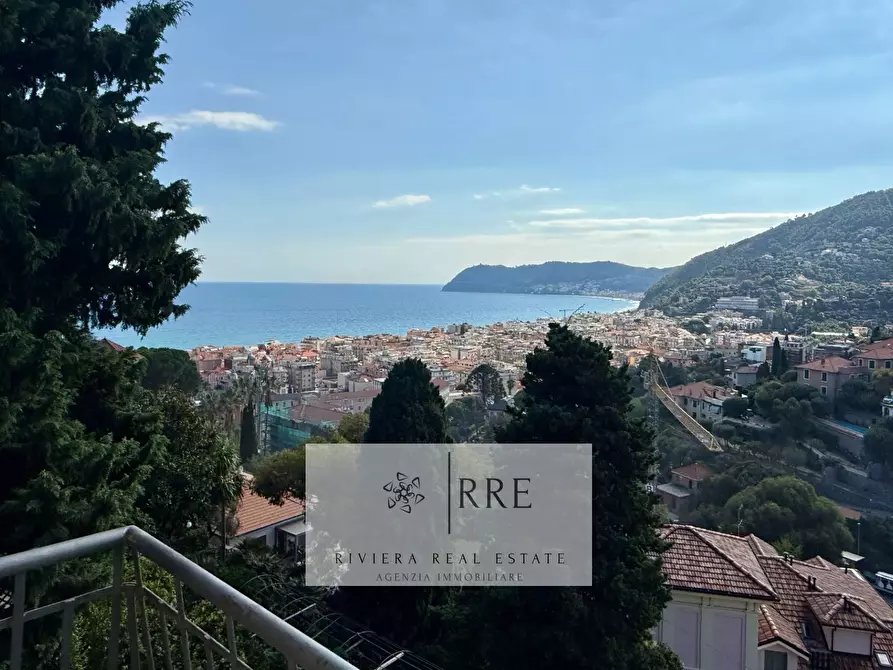 Immagine 7 di Appartamento in vendita  in via Rangè a Alassio