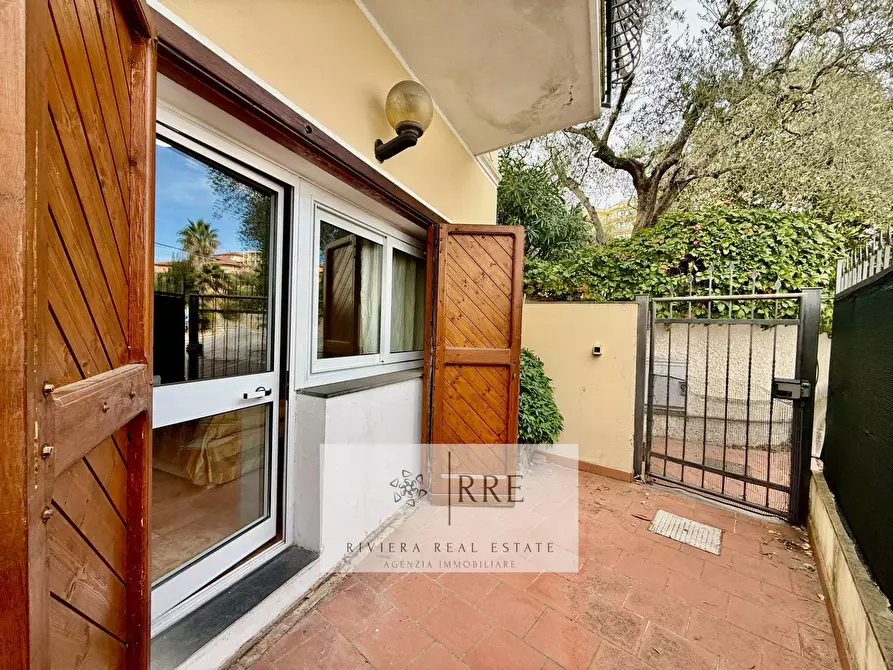 Immagine 28 di Villa in vendita  in via Sant'Elmo a Diano Arentino