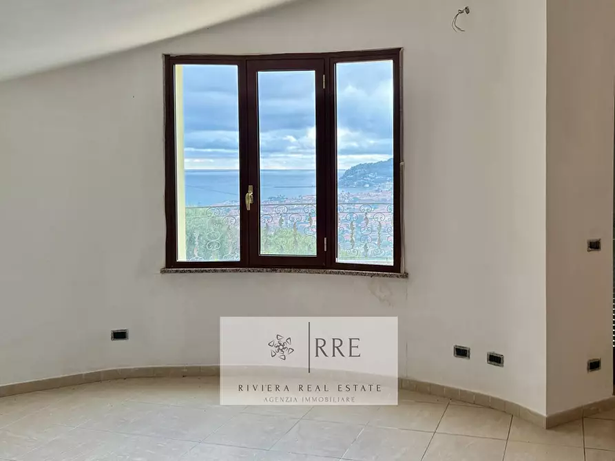 Immagine 28 di Villa in vendita  in via degli Ulivi a Diano Arentino