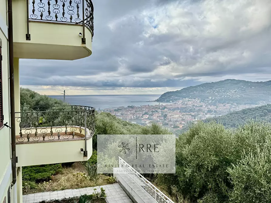 Immagine 34 di Villa in vendita  in via degli Ulivi a Diano Arentino