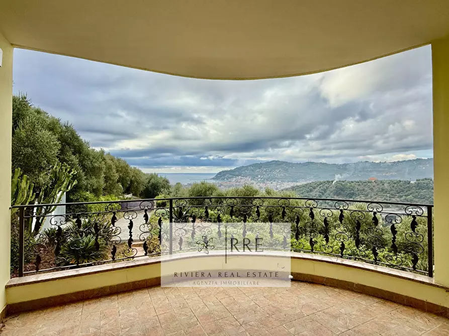 Immagine 35 di Villa in vendita  in via degli Ulivi a Diano Arentino