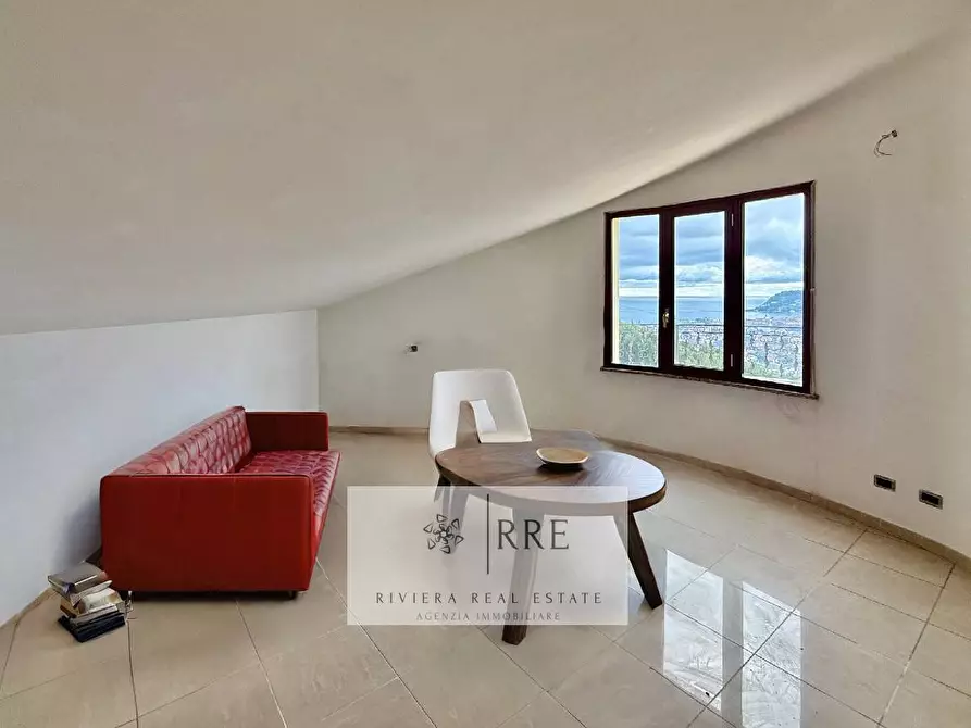 Immagine 16 di Villa in vendita  in via degli Ulivi a Diano Arentino