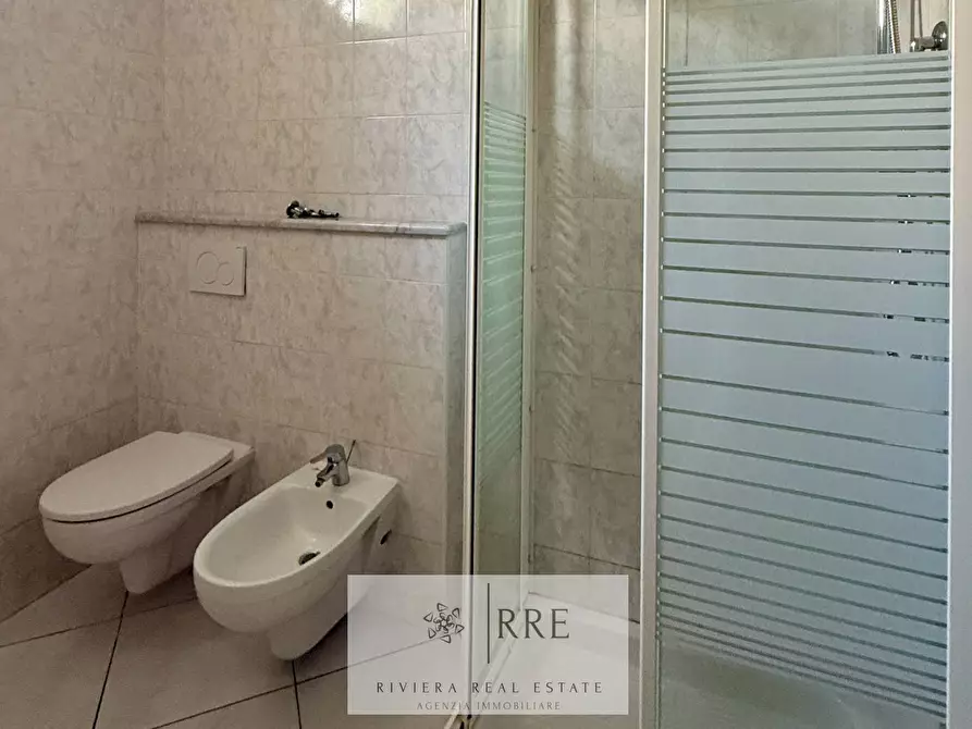 Immagine 9 di Appartamento in vendita  in viale Riviera a Giustenice