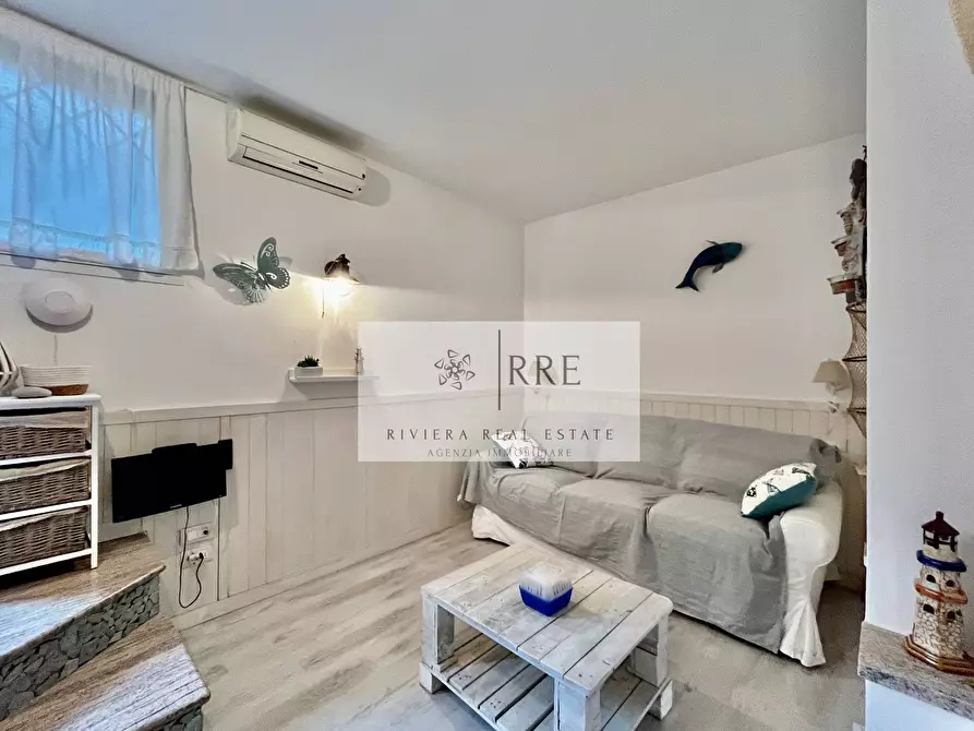 Immagine 8 di Appartamento in vendita  in Via Michelangelo Buonarroti a Alassio