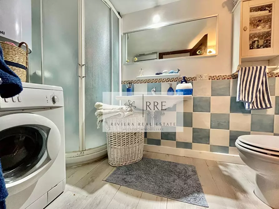 Immagine 13 di Appartamento in vendita  in Via Michelangelo Buonarroti a Alassio