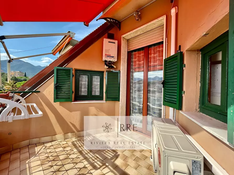 Immagine 4 di Appartamento in vendita  in via Aurelia a Loano