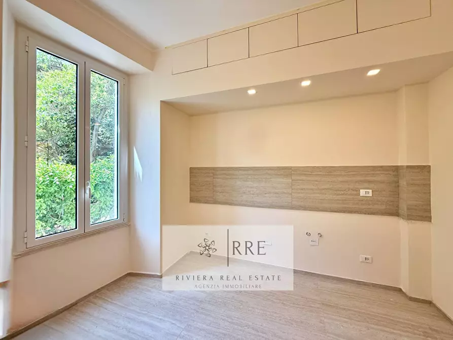 Immagine 5 di Appartamento in vendita  in c.so Dante Alighieri a Alassio