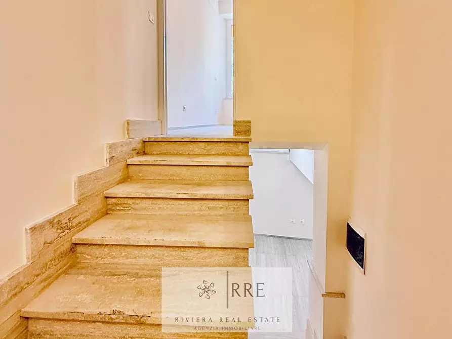 Immagine 10 di Appartamento in vendita  in c.so Dante Alighieri a Alassio