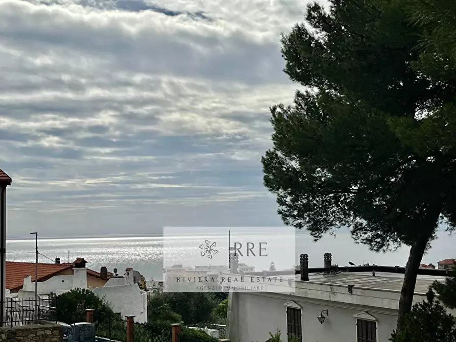 Immagine 2 di Appartamento in vendita  in via San Damiano a Balestrino