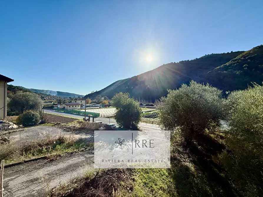 Immagine 8 di Villa in vendita  in Regione San Bartolomeo a Balestrino