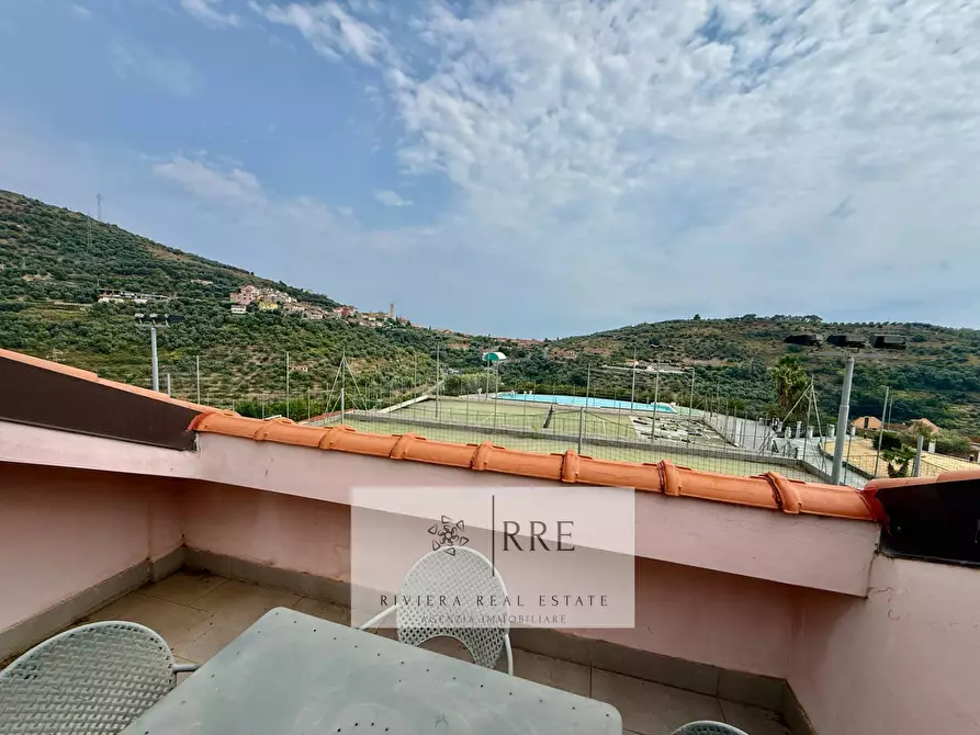 Immagine 20 di Appartamento in vendita  in Castellaro Golf Resort a Castellaro