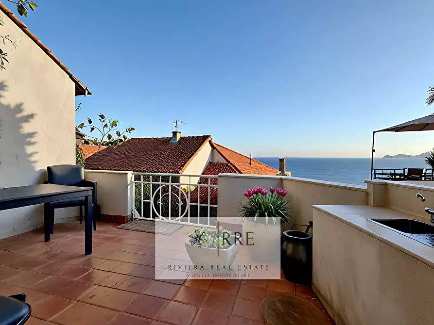 Immagine 6 di Rustico / casale in vendita  in Moglio centro storico a Alassio