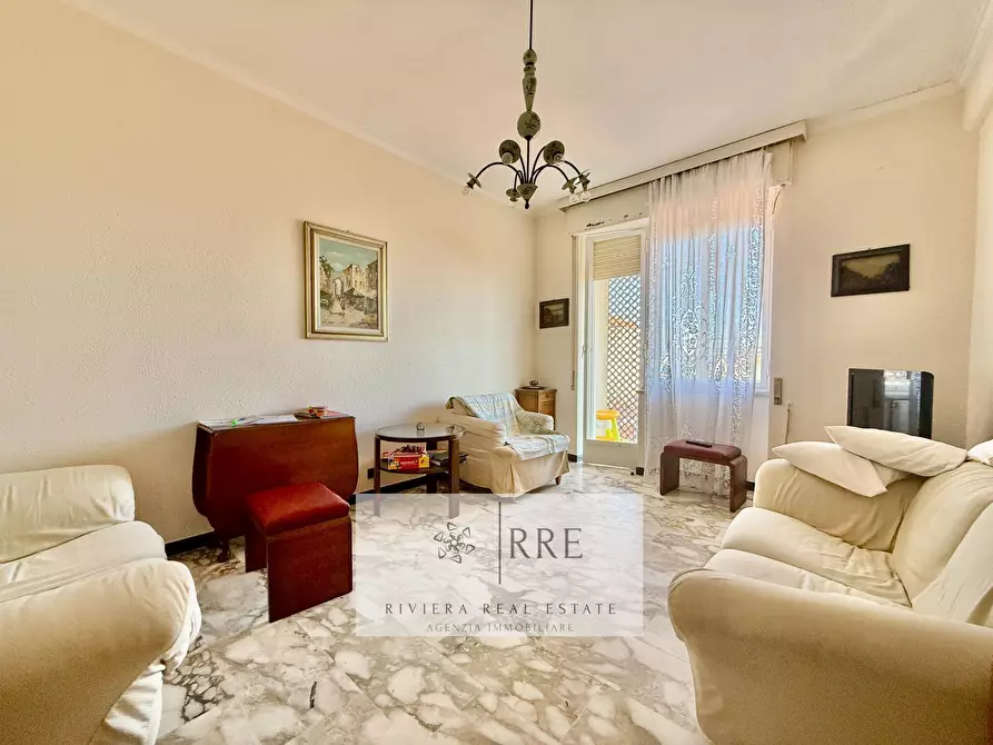 Immagine 5 di Appartamento in vendita  in Borgo Coscia a Alassio