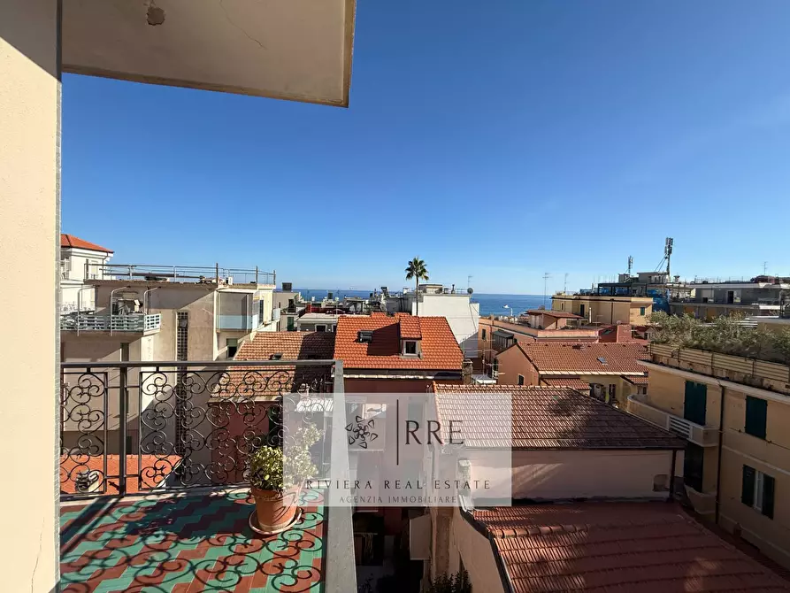 Immagine 9 di Appartamento in vendita  in Borgo Coscia a Alassio