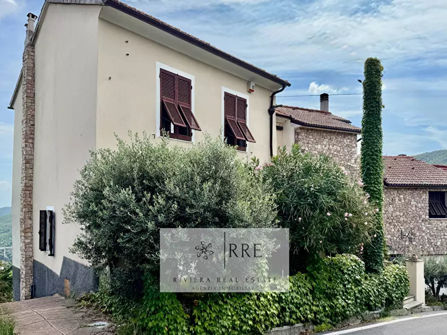 Immagine 45 di Casa indipendente in vendita  in fraz. Segno a Quiliano