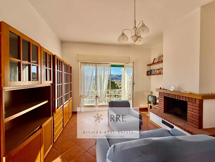 Immagine 13 di Villa in vendita  in via Monade a Diano Arentino