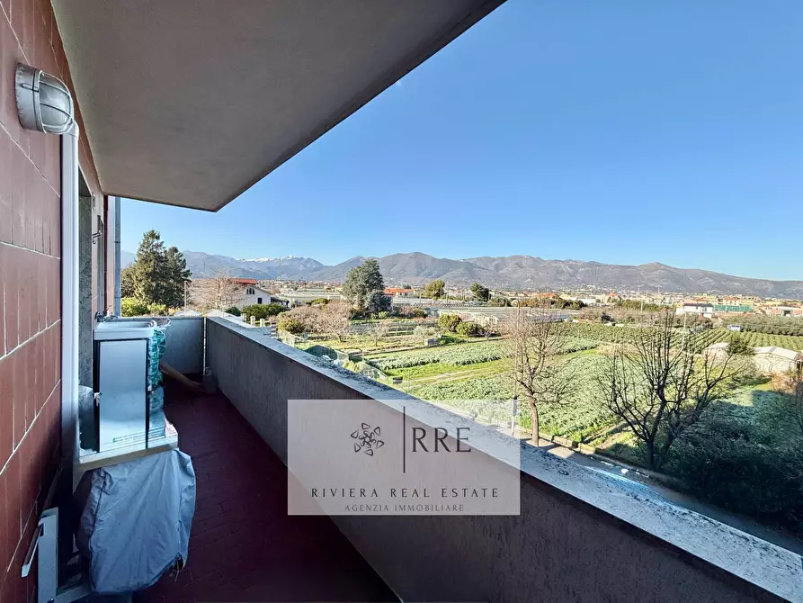 Immagine 6 di Appartamento in vendita  in via Valle d' Aosta a Albenga