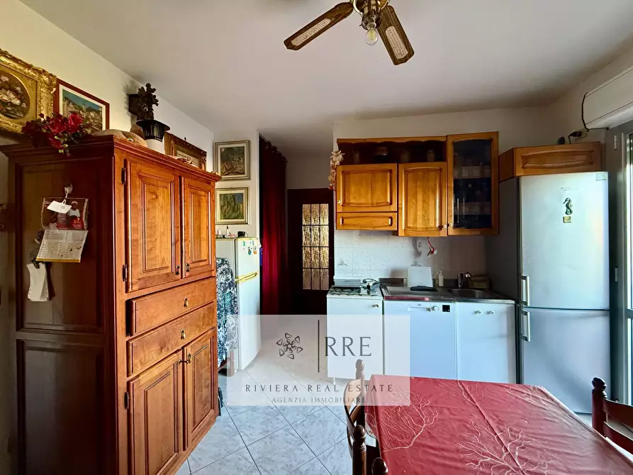 Immagine 4 di Appartamento in vendita  in via Valle d' Aosta a Albenga