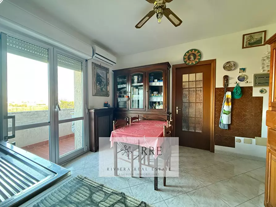 Immagine 5 di Appartamento in vendita  in via Valle d' Aosta a Albenga