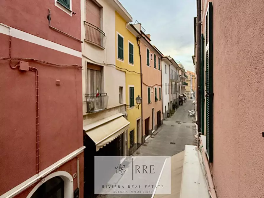 Immagine 8 di Appartamento in vendita  in Caruggio centro storico a Ceriale