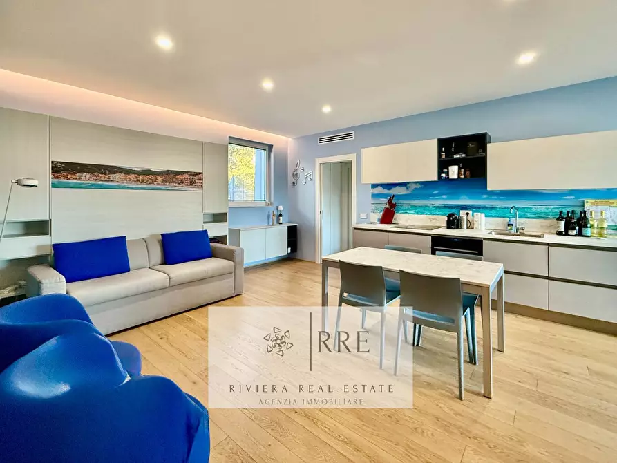 Immagine 7 di Appartamento in vendita  in via Adelasia a Alassio