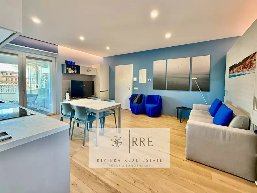 Immagine 1 di Appartamento in vendita  in via Adelasia a Alassio