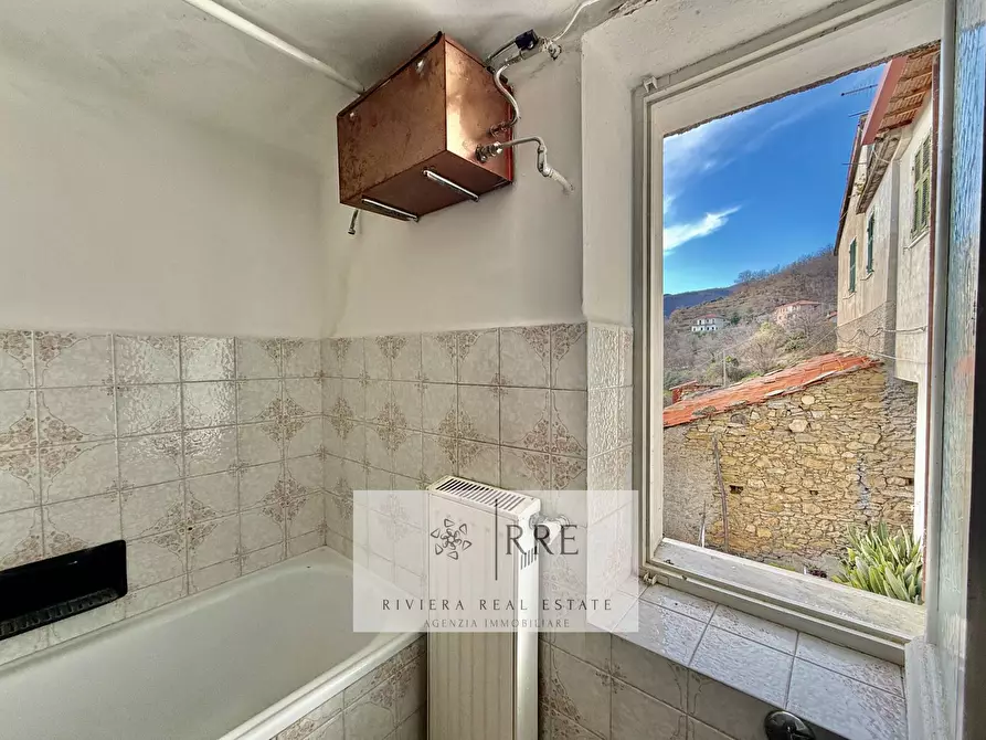 Immagine 21 di Casa indipendente in vendita  a Aquila D'arroscia