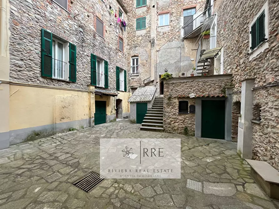 Immagine 13 di Appartamento in vendita  in VIA CALICE a Finale Ligure