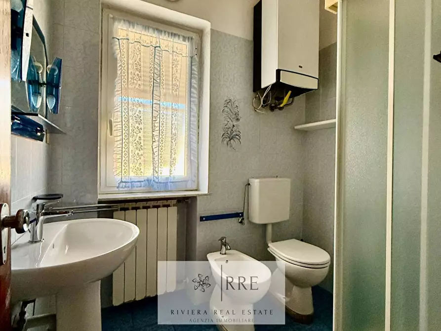 Immagine 23 di Appartamento in vendita  in via del Poggio a Balestrino