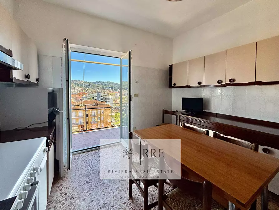 Immagine 15 di Appartamento in vendita  in via del Poggio a Balestrino