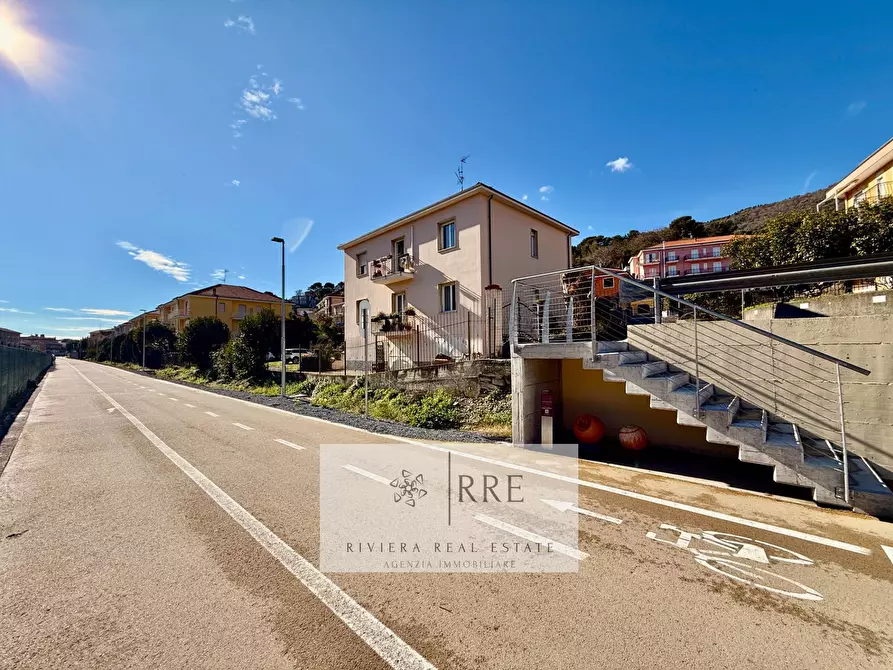 Immagine 28 di Appartamento in vendita  in via del Poggio a Balestrino