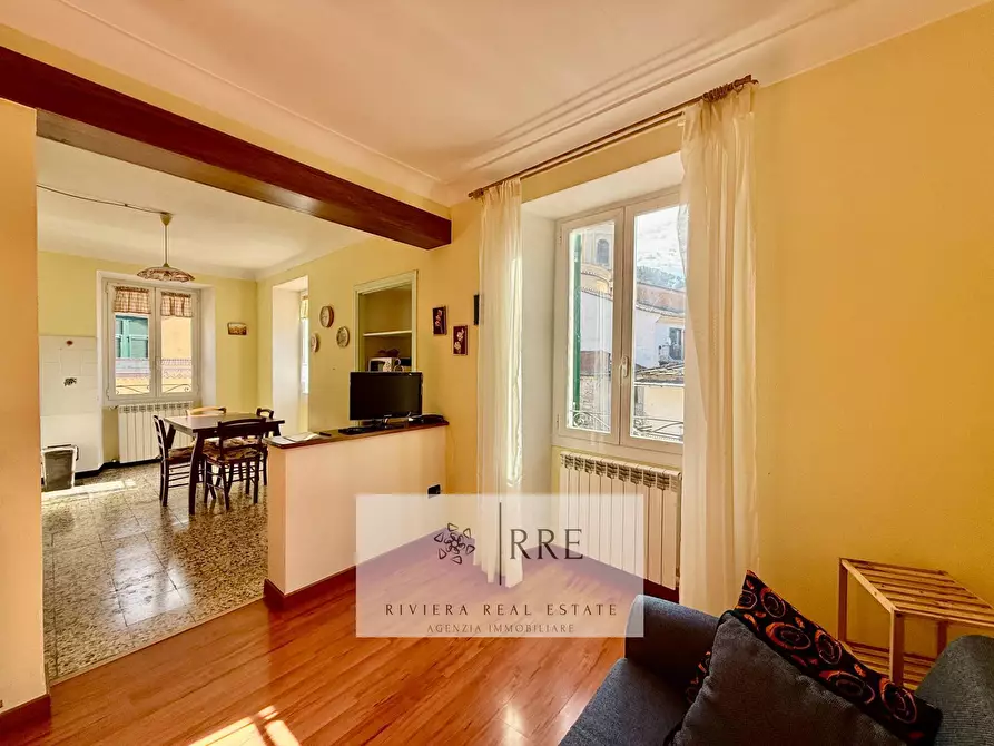 Immagine 5 di Appartamento in vendita  in via Garibaldi a Armo