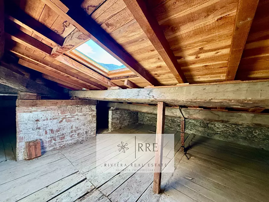 Immagine 19 di Appartamento in vendita  in via Garibaldi a Armo