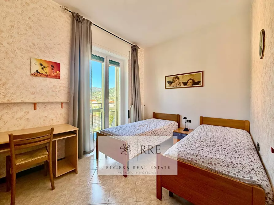 Immagine 23 di Appartamento in vendita  in Zona Poeti Alta a Loano