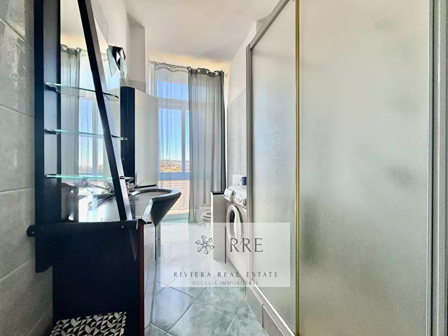 Immagine 20 di Appartamento in vendita  in Zona Poeti Alta a Loano