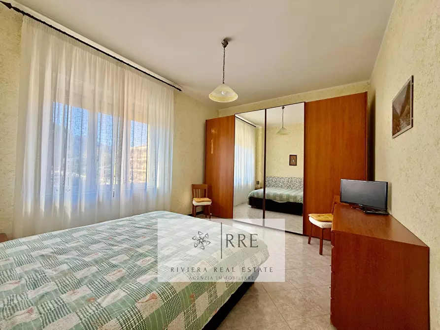 Immagine 16 di Appartamento in vendita  in Zona Poeti Alta a Loano