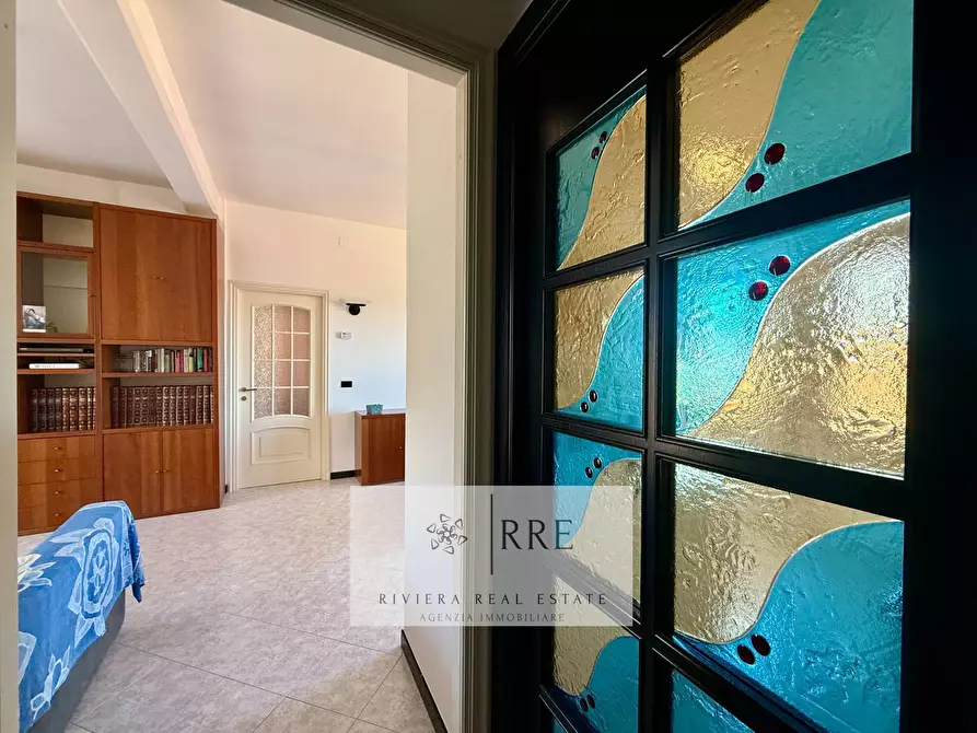 Immagine 13 di Appartamento in vendita  in Zona Poeti Alta a Loano